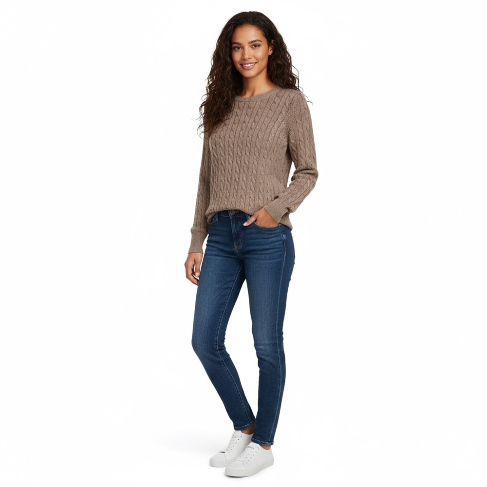 GAP Brown Cable Knit Sweater in Size Medium